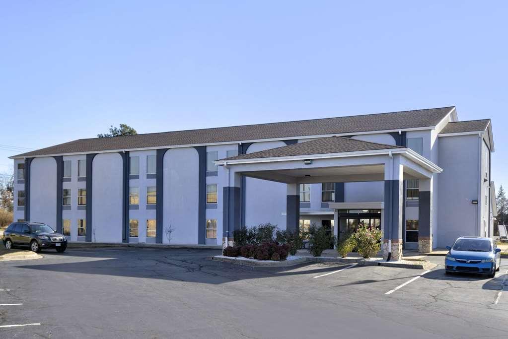 Quality Inn Спартанберг Экстерьер фото